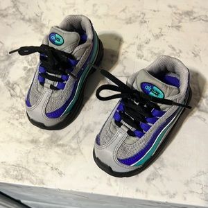 Nike AirMax 95’s (wolf grey grapes) Fresh!!